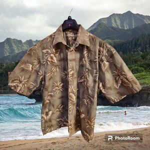 Vntg Batik Bay Hawaiian Shirt SS Size XL Khaki Green Button Up Floral Cotton EUC